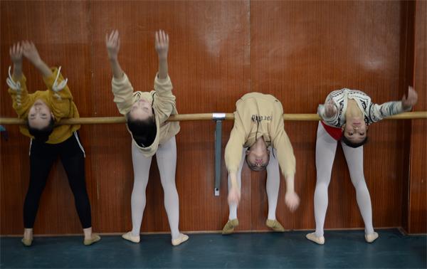 艺考上演“00后”的《芳华 》