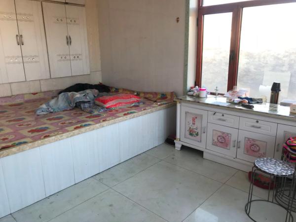 �д�Ů˶ʿ���ױ������� �����˵�����������׾�