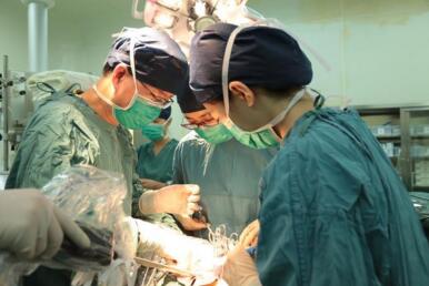 伟大母爱!女子先天性无子宫 母亲移子宫给女儿圆其当妈的梦