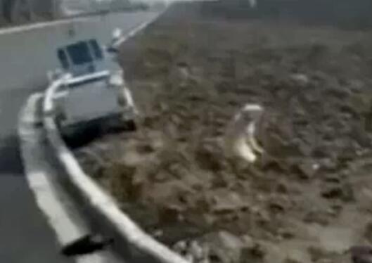 老夫妻车祸送医 