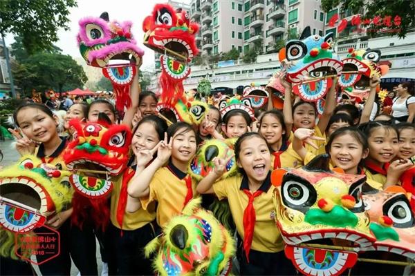 从白天到黑夜，美轮美奂！美图直击广东佛山全城欢乐行通济！