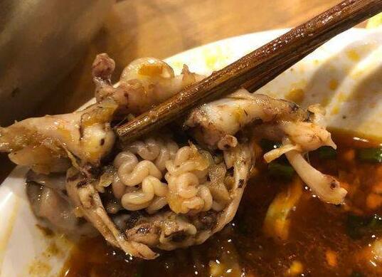 蛙肚中吃出