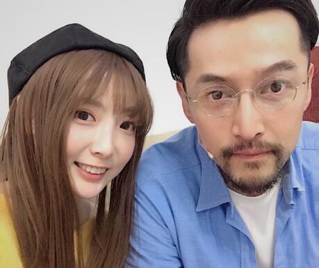 暖哭了!白血病女孩获胡歌赠票 留络腮胡与女生合照男人味十足