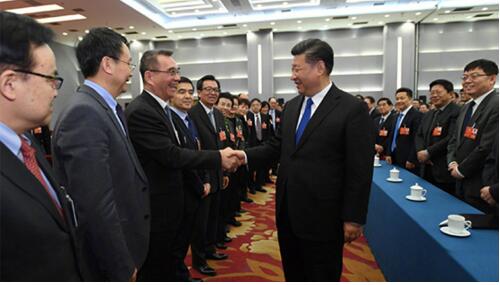 习近平在看望参加政协会议的民盟致公党无党派人士侨联界委员时强调:坚持多党合作发展社会主义民主政治 为决胜全面建成小康社会而团结奋斗
