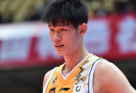 曝胡金秋将进交大成姚明校友 曾以692分中考成绩获清华附中争抢