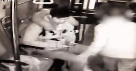 拾金不昧!老人落10万美金被送回 对