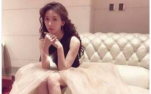 林志玲致歉粉丝 身穿公主风蓬裙衬托美肌