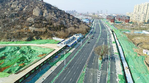 泺安路西延段双向六车道基本建成