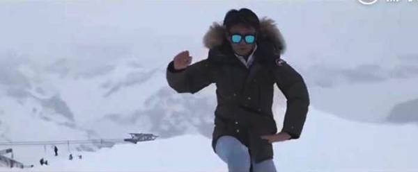 王宝强雪山上打拳 动作一气呵成拳拳到位