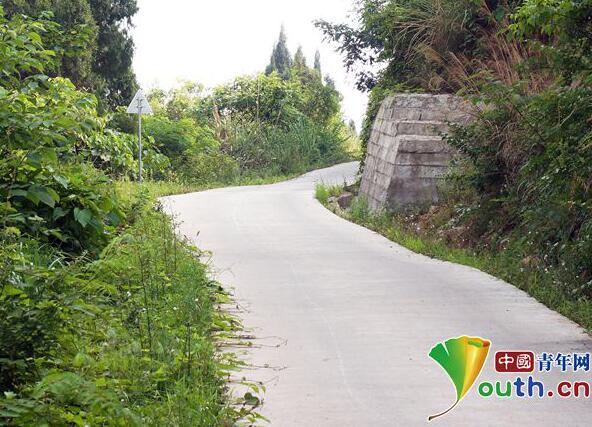 立志一辈子当村支书的人大代表