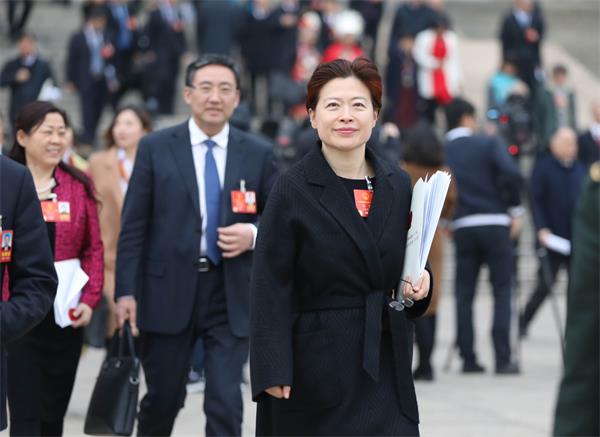 图说：满面春风赴盛会