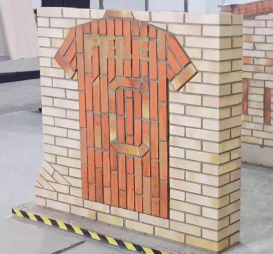 他靠“砌墙”也能当上人大代表