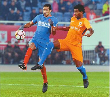 鲁能开局两连胜李霄鹏创造独特纪录 原来惊喜是这样造就的