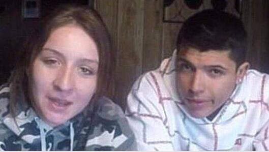 悲剧了！情侣表演书挡子弹 女友不慎枪杀了男友被判处180天刑期