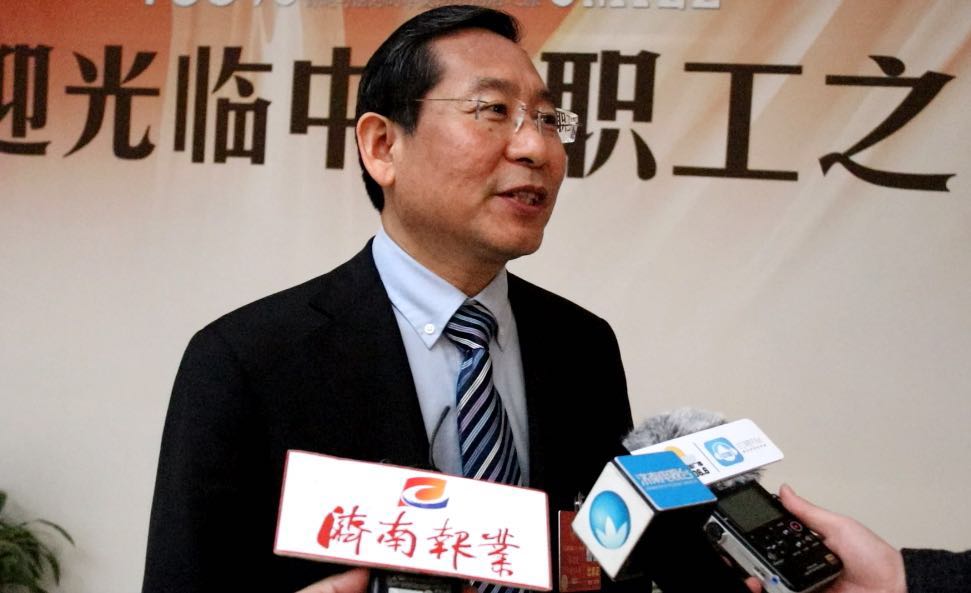 全国人大代表毕宏生建议：加强心理健康服务体系建设