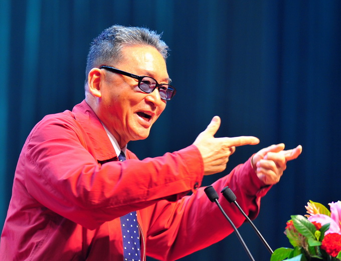 曾被炮轰“无脑” 小S悼念李敖：人终究都会有这一天