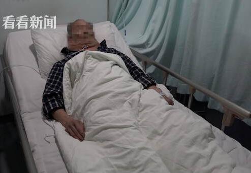 大爷喝酒成绿巨人 13岁学会喝酒最后竞得了一种叫“马德龙”的怪病