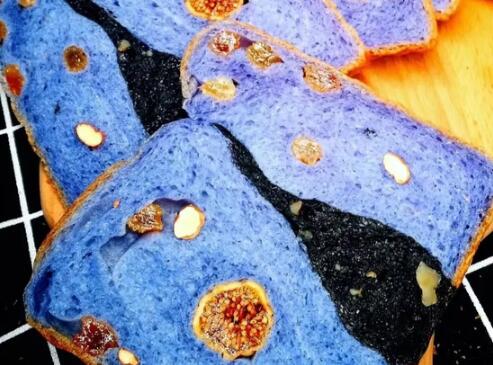 硕士男学医7年弃博卖面包 爸妈懵了:初中毕业就够了