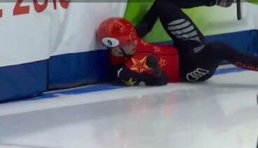 倒地不起!韩天宇摔出赛道 触发了腰部旧伤或遗憾放弃接下来的比赛