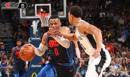 四连胜!马刺击败勇士升至第5 凭阿德33分12篮板出色发挥拿下了关键胜利