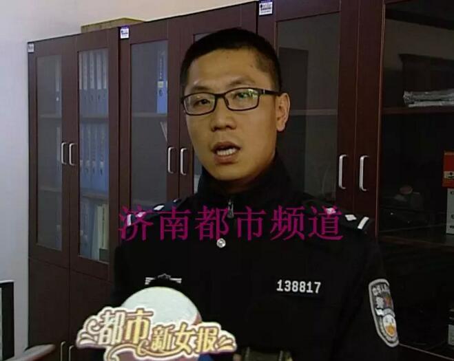 ���϶�С����Υͣ����������ͣ����ʾ���� ˭���ģ�����������