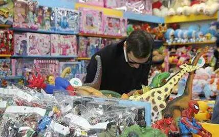 6到飞起!女店家英文砍价走红 连环