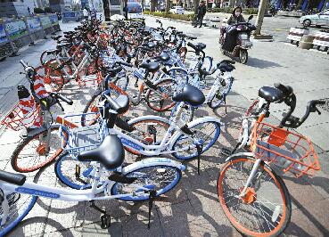 共享单车既要方便更要守秩序