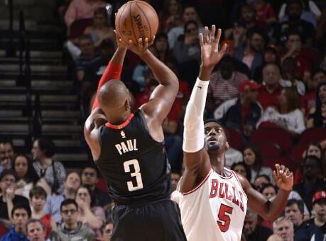 10+连胜!火箭主场大胜公牛 哈登轮休周琦3分球1投0中2个篮板1个盖帽