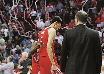 福布斯近期公布了2018年30岁以下亚太杰出人物榜单！周琦成功入选！