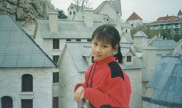 ��˼������ͯ���� ˫��β��������Ů��ʮ��