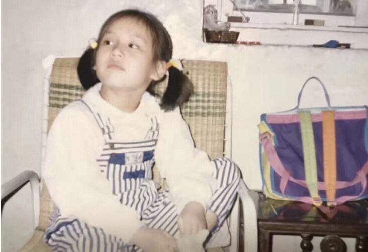 ��˼������ͯ���� ˫��β��������Ů��ʮ��