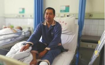 的哥救落水者骨折 英勇行为感动医院医疗费被免除