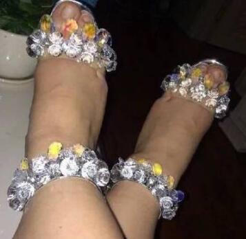 史上最奇葩的淘宝买家秀,如今画风突变,看到这图原谅我不厚道的笑了！