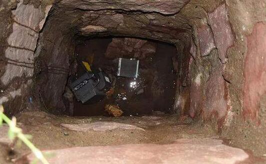 老司机！超速扔测速仪逃避处罚 事情败露才知根本没超速