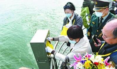 骨灰海撒船今首航 家属可通过手机APP全程观看骨灰撒海过程