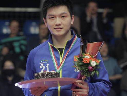 最大赢家!樊振东登世界第一 “双冠王”以16545分位居榜首