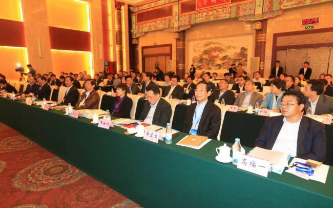 王忠林：打造高端化国际化特色化医学高地