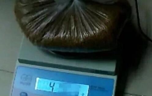 汤底有猫腻？夫妇吃麻辣烫被检毒驾 麻辣烫小店“机密”曝光