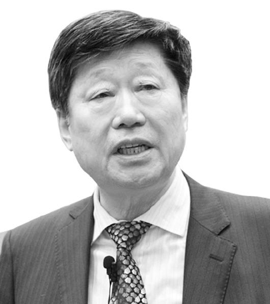 张瑞敏:从砸冰箱到“砸组织” 他为海尔把准时代脉搏
