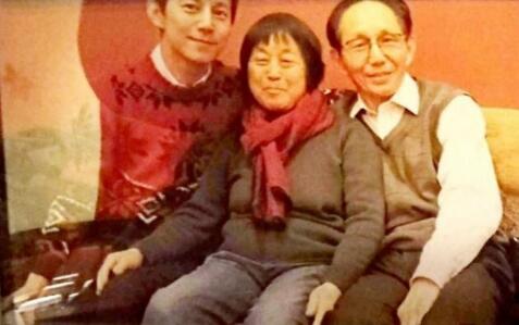 ��������?����һ���Ŀں��� һ���˶��Ǹ���ֵ����