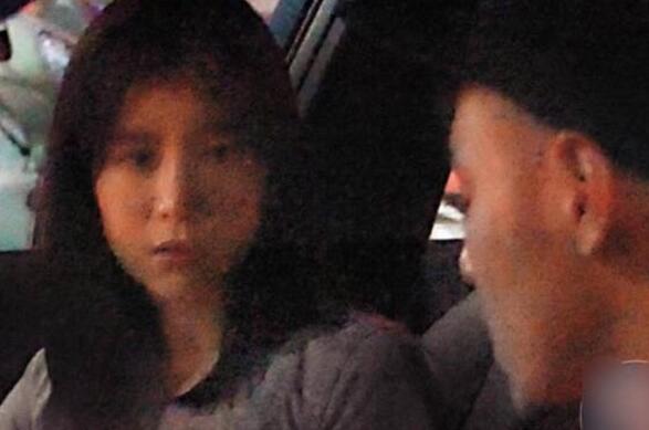 恋上李佳颖？阮经天恋情疑曝光 经纪人