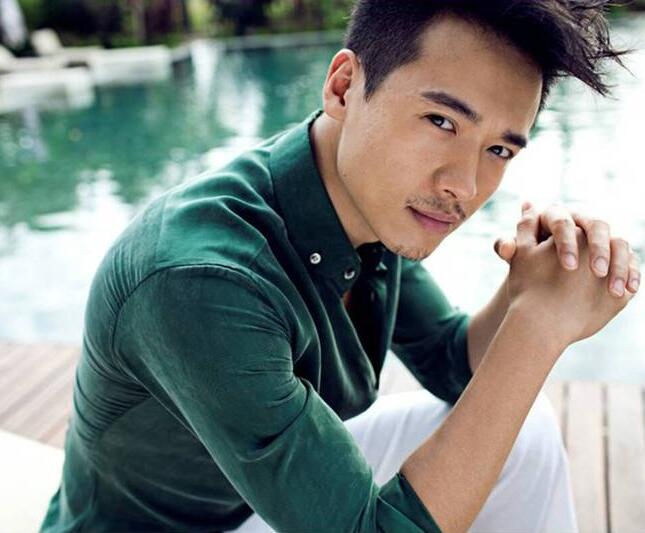 高云翔案开庭延期 董璇身着黑衣在保镖陪同下出席旁听