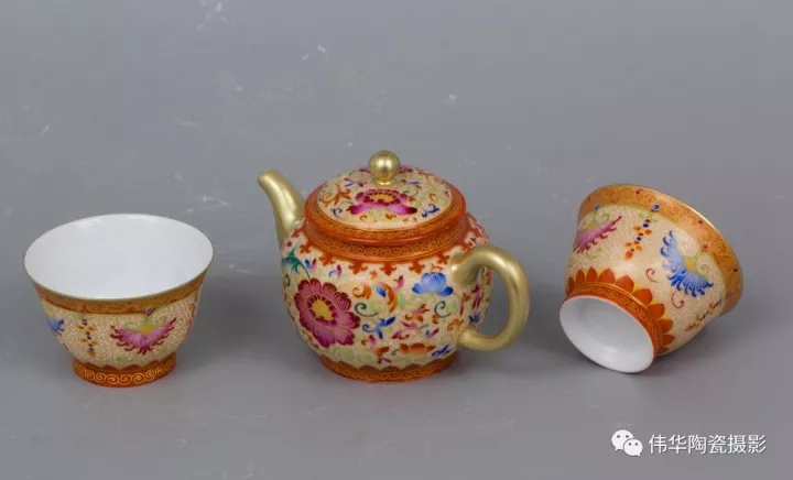 汪小霞陶瓷艺术 国画韵味里的雅俗共赏