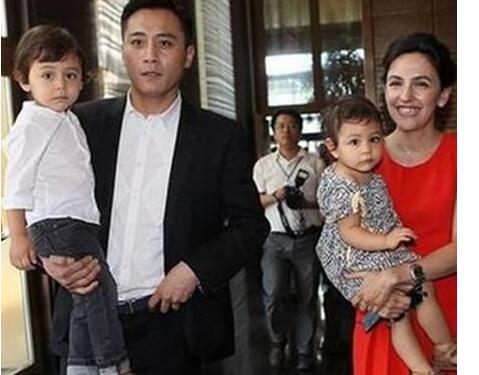 这段跨国婚姻太成功！刘烨获法国尼斯“荣誉市民”称号