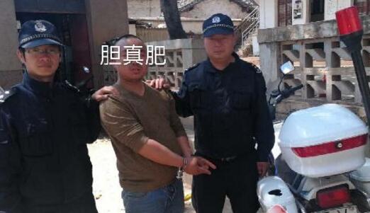 一男子丽江游玩见警用摩托车钥匙未取便将其“顺走”