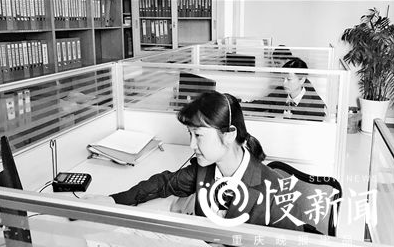 95后女孩成殡葬接线员 每天接60个死亡电话