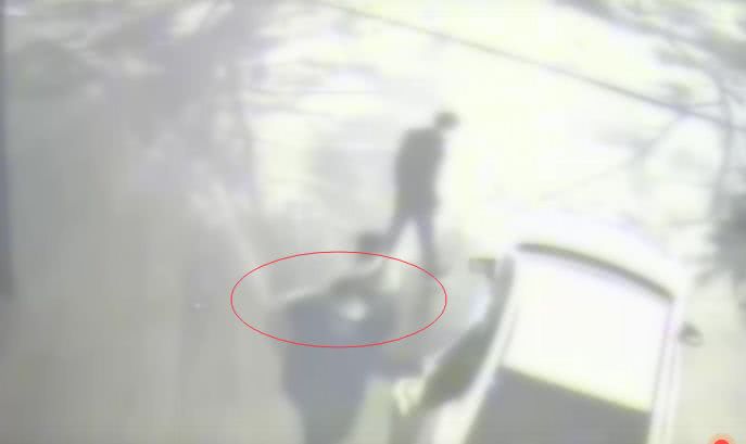 济南一男子深夜街头被3人拽上车抢走35000元 后被扔到淄博!