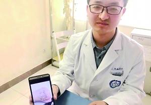暖哭!手背画小猪佩奇 医生有爱专业且