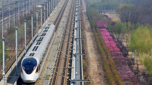全国铁路实行运行图有调整 北京至上海实现最快4小时18分可达
