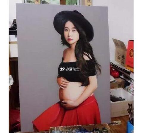 才女！女孩画画月入十万身陷舆论 